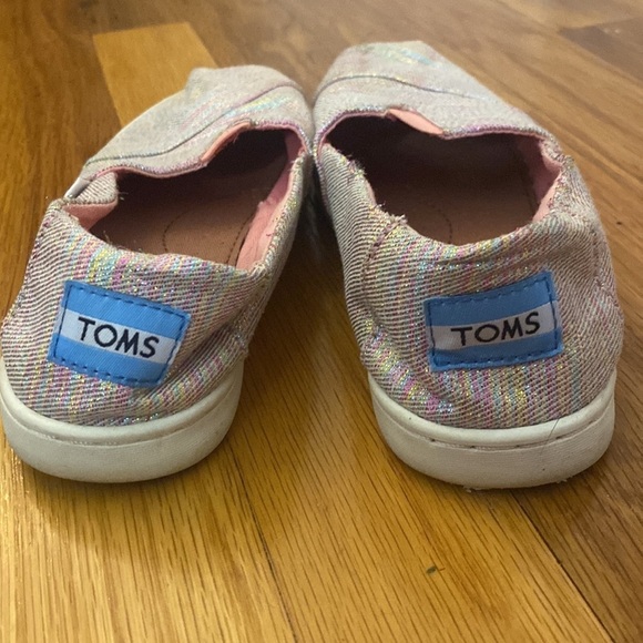 Tom’s Girl’s Pink And Blue Sparkly Slip On Shoes Size 13.5 - Picture 2 of 8